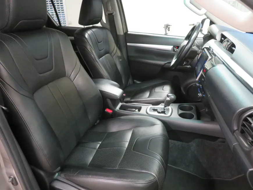 aa Toyota Hilux Legend
