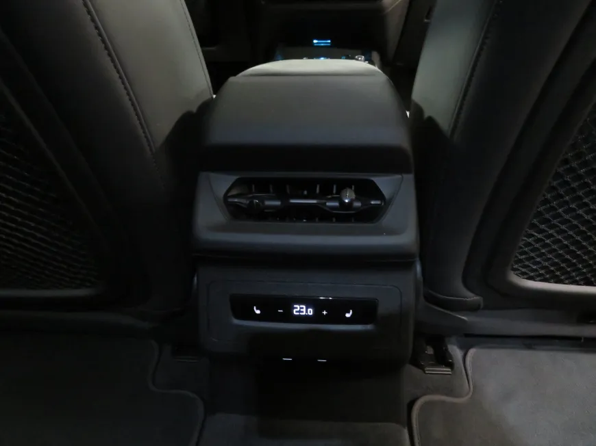 aa Audi A6 e-tron Avant quattro