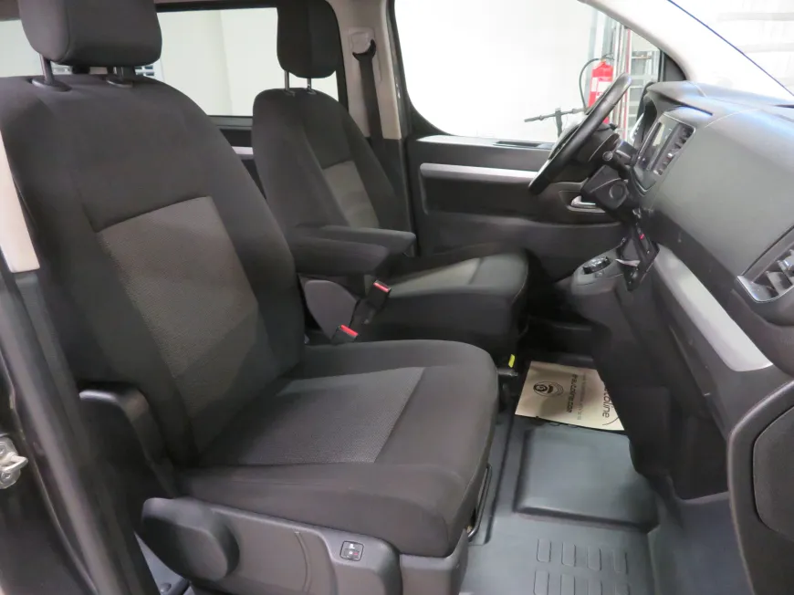 aa Toyota ProAce Verso Long Single side door Shuttle Comfort D-4D