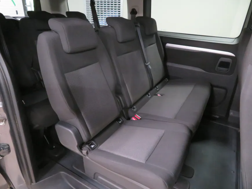aa Toyota ProAce Verso Long Single side door Shuttle Comfort D-4D