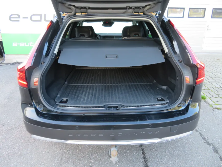 aa Volvo V90 Cross Country D4 AWD