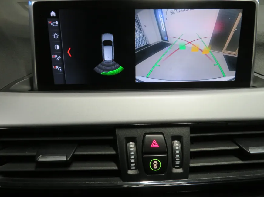 aa BMW X1 sDrive18i