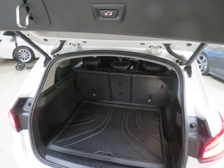aa BMW X1 sDrive18i