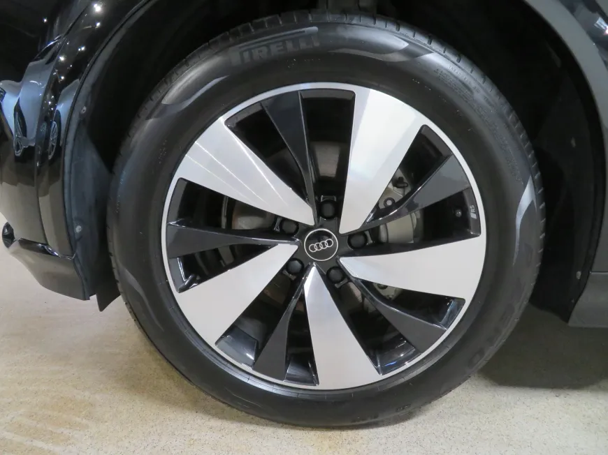 aa Audi Q6 e-tron SUV quattro S line 285kW
